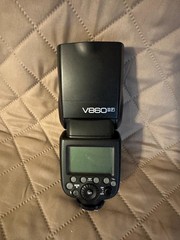 Camera Flash : Godox V860II-F TTL 2.4G for Fujifilm