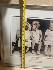 Baldwin Bruwell’s 1957 Black & White Children Photograph «Il Bacio» «The Kiss»