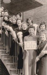 Photo Pretty Women With School Bag Shot 1950s Teacher-5