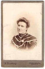 Photograph H. Bradbury, Tottenham-N, 444, West Green Road, Portrait Young Lady