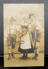Photo portrait postcard Leipzig Themar costume musician costume guitar girl old
