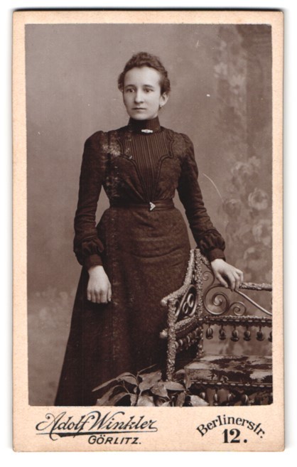 Photography Adolf Winkler, Görlitz, Berliner Strasse 12, portrait lady in long