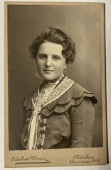 orig. CDV photo photography woman lady picture old fashion around 1890 A. Werner Munich