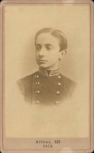 CdV Alfonso XIII, King of Spain, Portrait in Uniform – 10935418