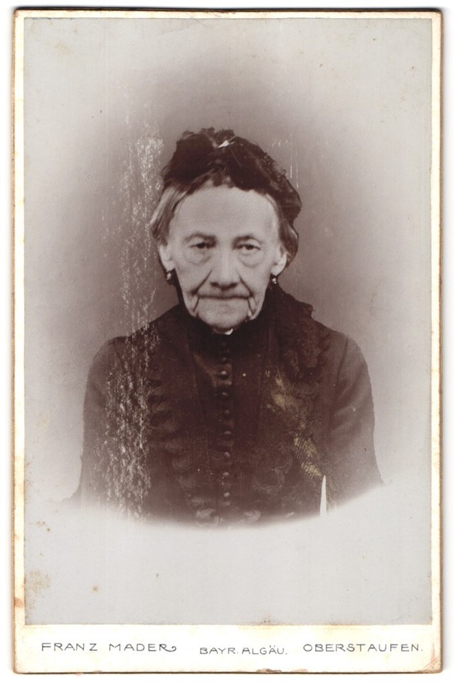 Photograph Franz Mader, Oberstaufen/Bavaria Allgäu, portrait elderly lady with skin