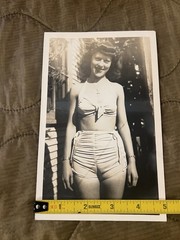 Vintage WW2 / 1940s Pretty Young Sexy Confident Woman / Pinup Photo – Cameltoe
