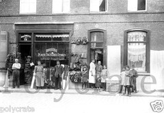Boutique Brushes Skins Sponges Tourcoing Reprint Photo Antique Copy Deb Xx