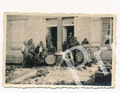 Photo WW II Wehrmacht soldiers quarter break Poland Polska L1.72