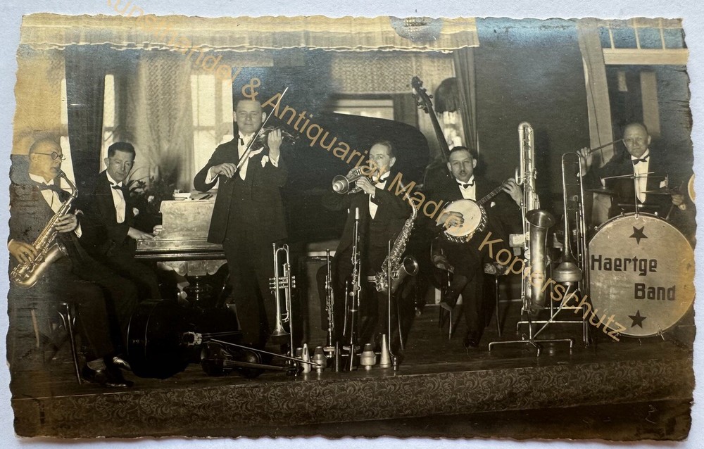 orig. Photo postcard jazz music band 1922 saxophone Haertge band Grömitz