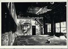 Vintage 1988 Art Photo Card – Room W. Roman Face By J. Richard Colbert