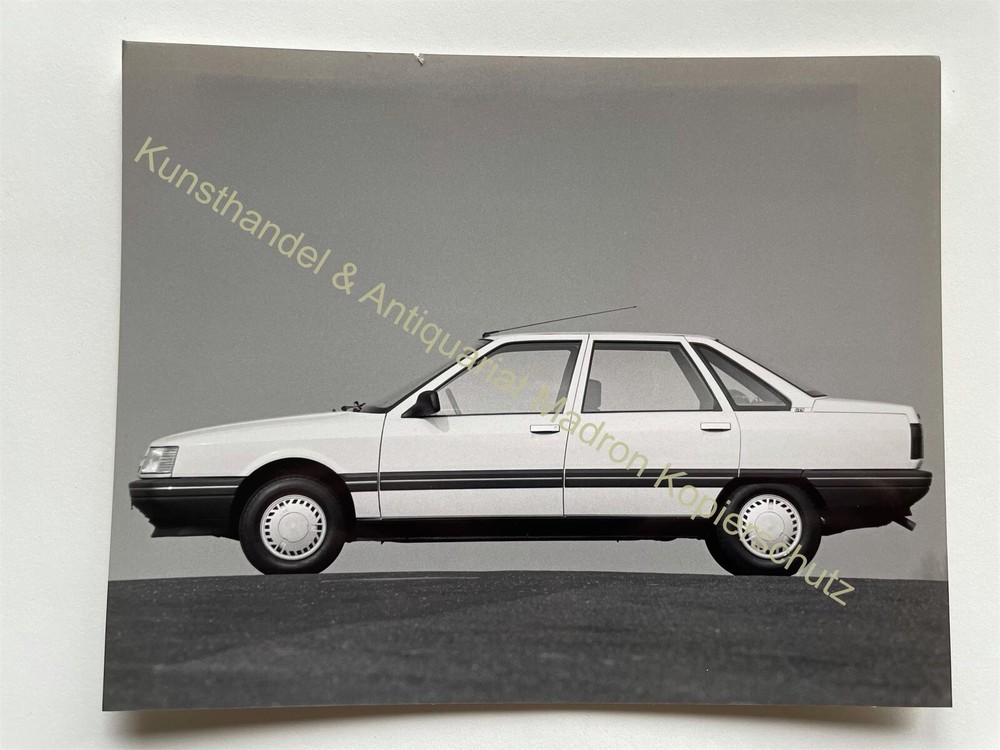 orig. Large press photo sales photo car Renault 21 GTS 21×16.5 cm