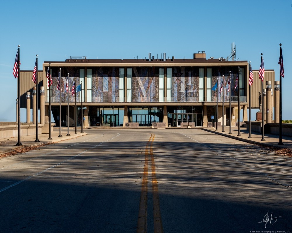 16×20 Photo Print of Milwaukee County War Memorial – Architectural Photography
