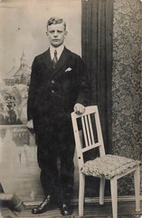 Old black photo young man approx. 9 x 13.3 cm collection resolution f4382j