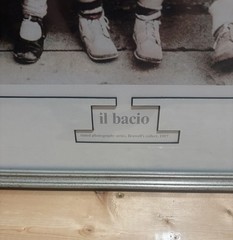 Baldwin Bruwell’s 1957 Black & White Children Photograph «Il Bacio» «The Kiss»