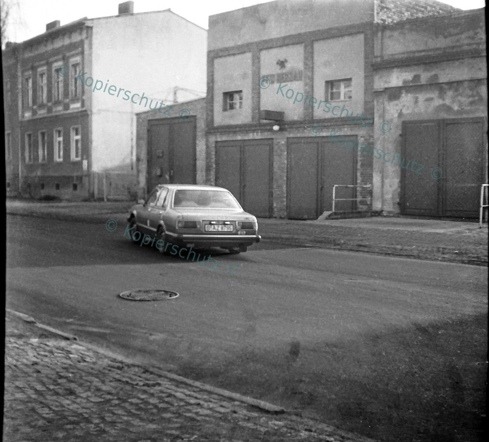 Photo print approx. 13×12 cm vintage FFW fire brigade GDR Bernau approx. 1975 #1_2_363r