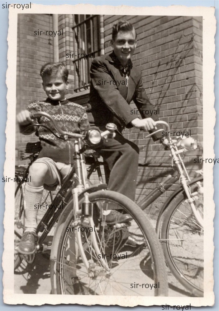 Boys with Bike – 1950s – Photo 6x9cm