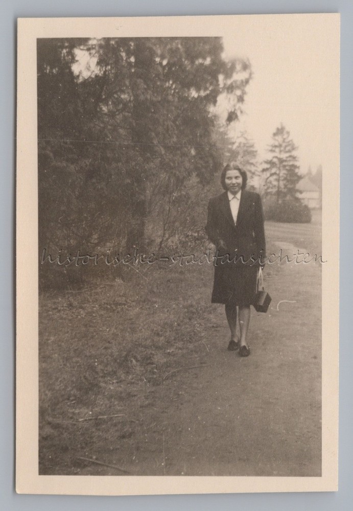 Mehlem Bad Godesberg Bonn 1941 – Young Woman – Old Photo 1940s