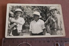 Great old photo – Safari? Africa – Three Men with Tropical Helmets and Child