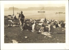 Photo Spitsbergen Spitsbergen Norway, hiking group resting,… – 10514133