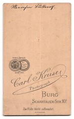 Photograph Carl Kruse, Castle, Schartauer-Strasse 16, portrait young lady with to
