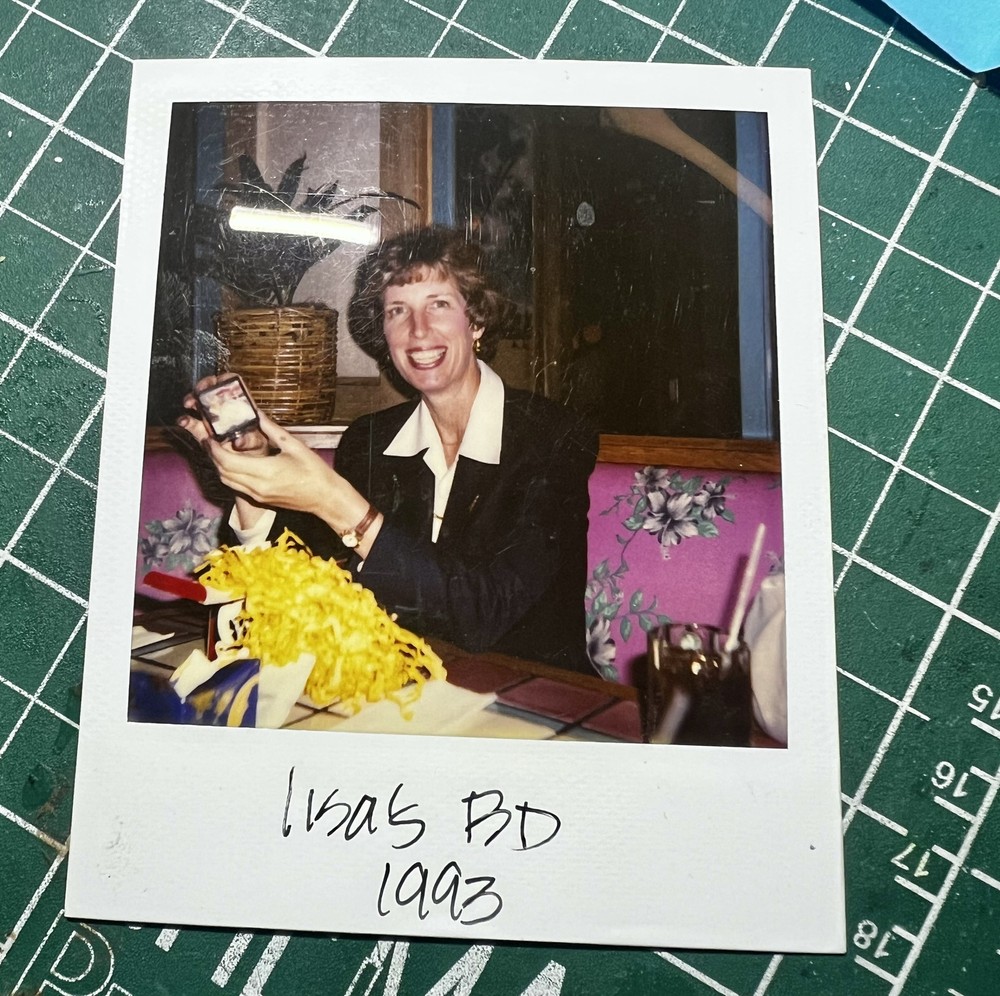 Picture Polaroid of Lisa’s Birthday Party «BOSS Bitch» Running Things !993