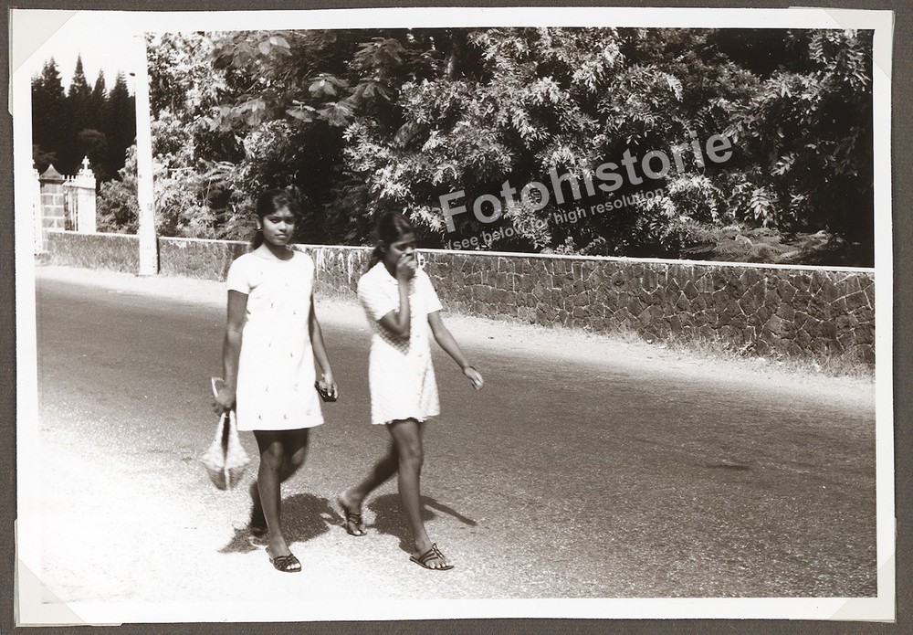 Photo Mauritius Girls Street Everyday Life 1960s Africa Vintage People