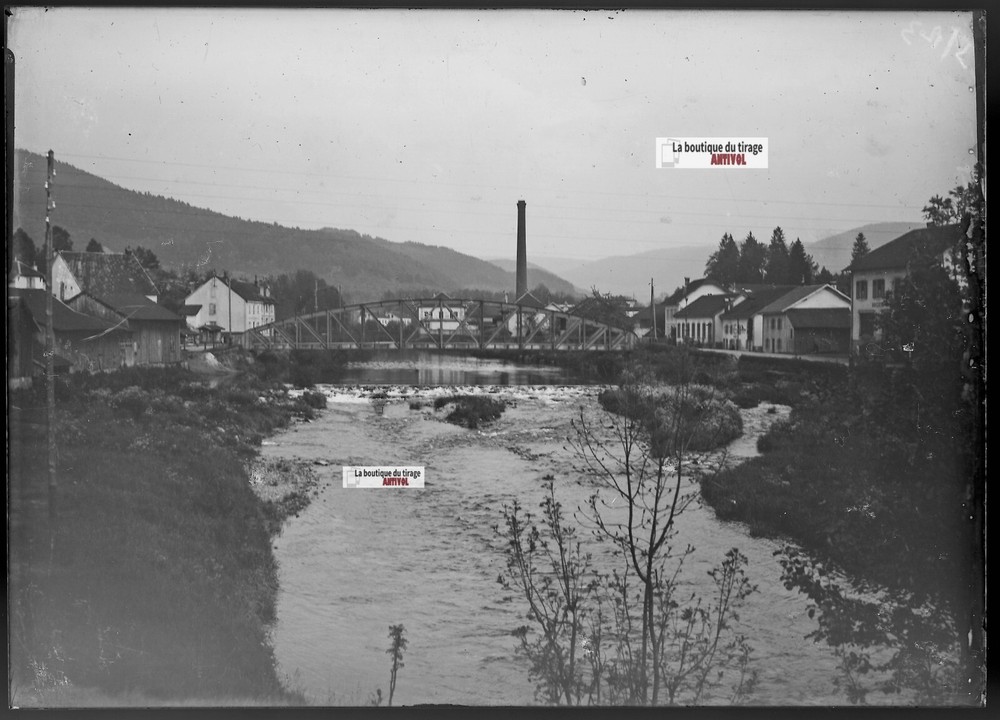 Old Black And White Photo Glass Plate Negative 13X18 Cm Vagney Village Water