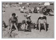 Gabicce Mare Italy Adriatic 1961 – Beach Holiday Guests – Vintage Photo 1960s