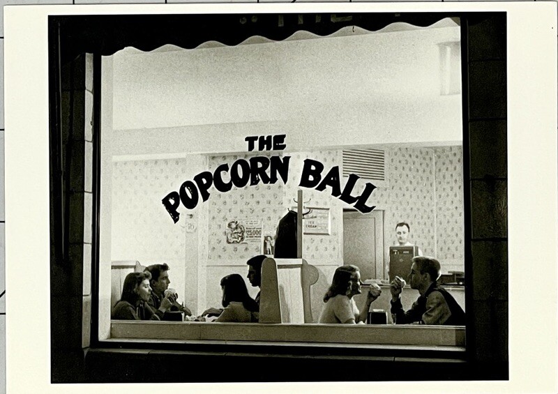 Popcorn Ball c. 1942 By Gordon Coster – Fotofolio Art Print Card