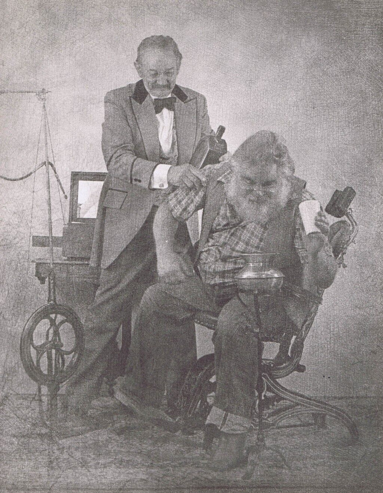 Hendrickson Original Photo Sepia HENDRICKSON HIMSELF as A DENTIST 11×14″ R315