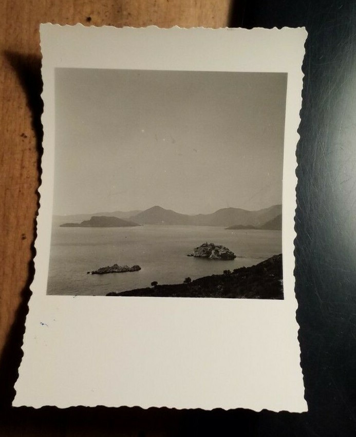 Island of St Stefan – Dalmatian Coast – May 1956 / Photo