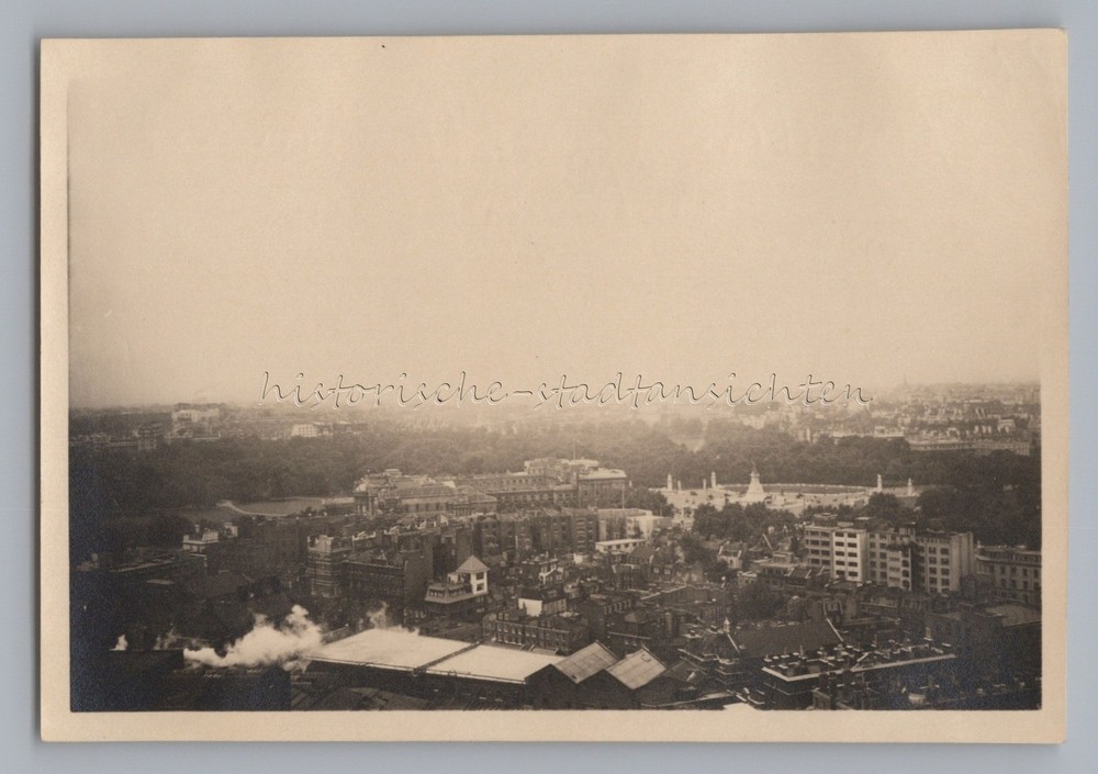 London England – City View – Old Photo