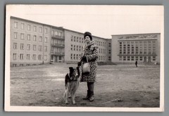 Photo Woman in Leopard Almond with Collie Kalisz Kalisch Poland 1960s (F2053)
