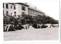 Photography View Manila/Philippines, Luftschutzkeller prior to The University Z