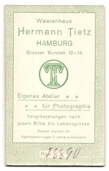 Photograph Hermann Tietz, Hamburg, large burstah 12-14, portrait young lady m