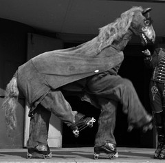 „Crazy Horse” on roller skates, world-famous circus production, István ELEK and