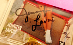 JENNIFER LAVOIE AUTOGRAPH Signed 1996 Playboy #119 Paradigm LE #33/45 Model