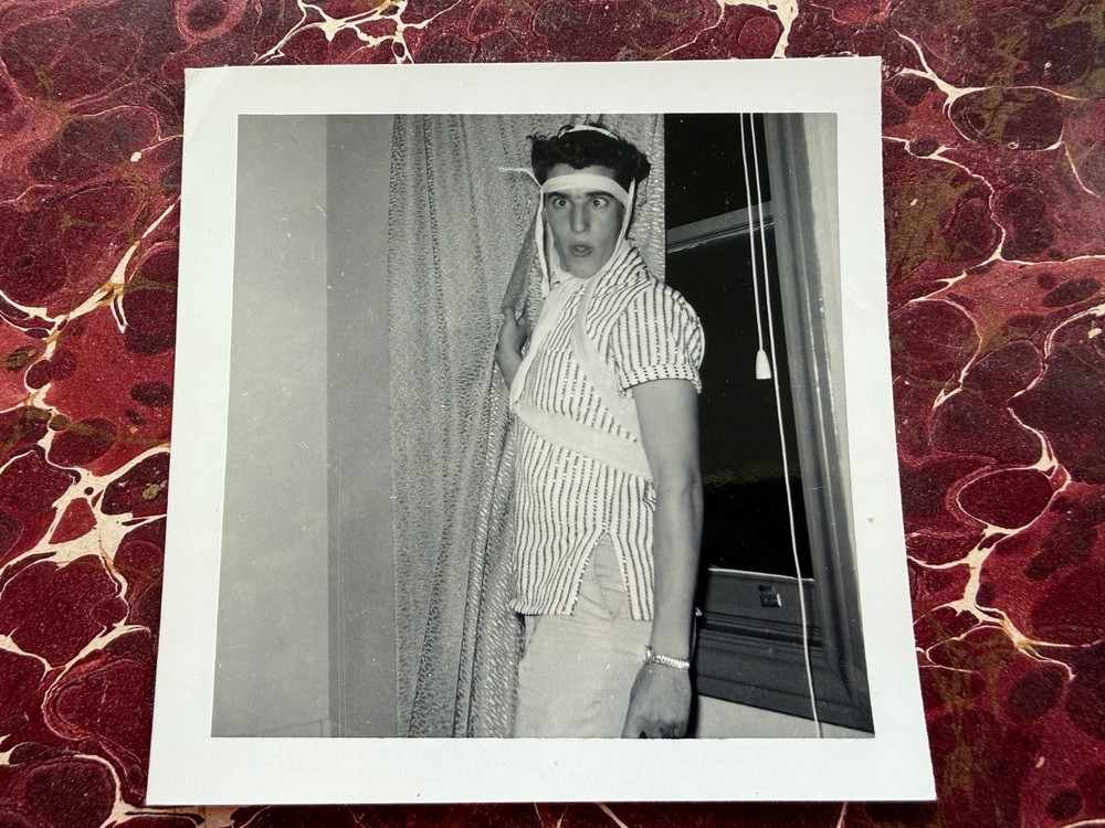 SUPER WEIRD Original Black and White Photo 3 1/2″ X 3 1/2″ HALLOWEEN? STRANGE