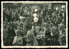 Children’s Festival in Hamburg – Amazing Audience – 1960s – Photo 13x9cm