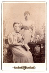 CAB Cabinet Photo – Two Ladies in Studio – Carl Koch, Magdeburg – Circa 1890s