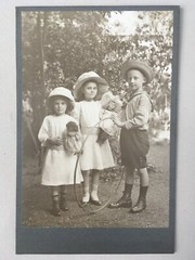 Plate Camera Photo Original Old Photo Circa 1900 11×16.5 cm Three Children