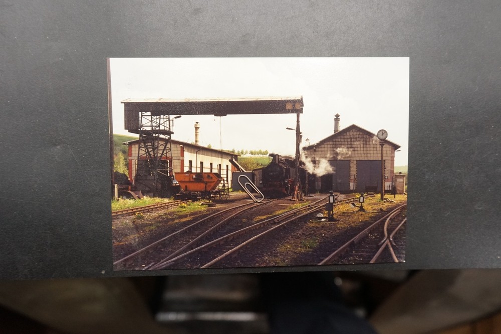 Photo View Station Resin Engine Shed Factory Building Colour 1998 Narrow Gauge Track