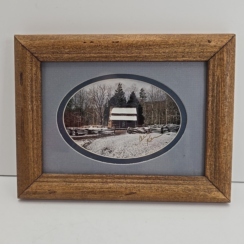 Log Cabin Framed Photo 4″ x 6″ Oval – Frame 6.5″ x 8.5″ – Signed by Photographer