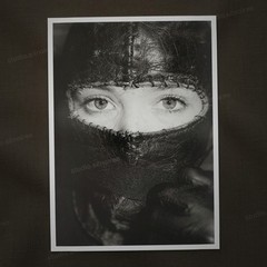 Vintage SW Photo Print Woman Mask Eyes Portrait Gothic Style 1990 10×15 z[bj5g78]