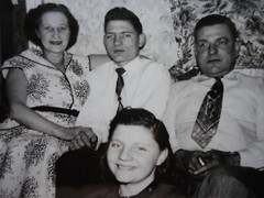 AMERICA: PHOTO, PHOTOGRAPHY, FAMILY, USA, EMIGRANTS, PARENTS, CHILDREN, PEOPLE!