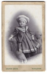 Photograph Eduard Lösche, Rudolstadt, Mauer Straße 27, toddler in checkered K
