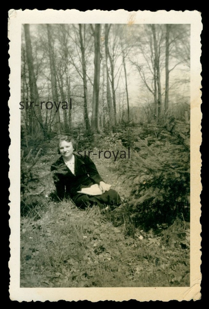 Wroclaw Oswitz 1932 – Woman in the Oswitz Forest – 1930s Silesia – Photo 6x9cm