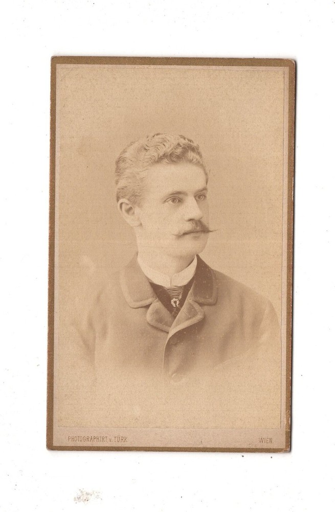 CDV photo portrait of a man-Vienna around 1880
