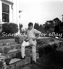 YOUNG BOY IN CRICKET GEAR SOCIAL HISTORY – 1 NEGATIVE 1940s