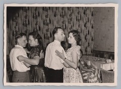 2 Couples Dancing Dance Night – Vintage Photo 1950s